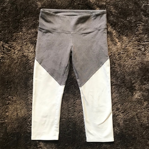 ALO YOGA Gray Electra Color Block Capri Leggings S - Picture 3 of 8